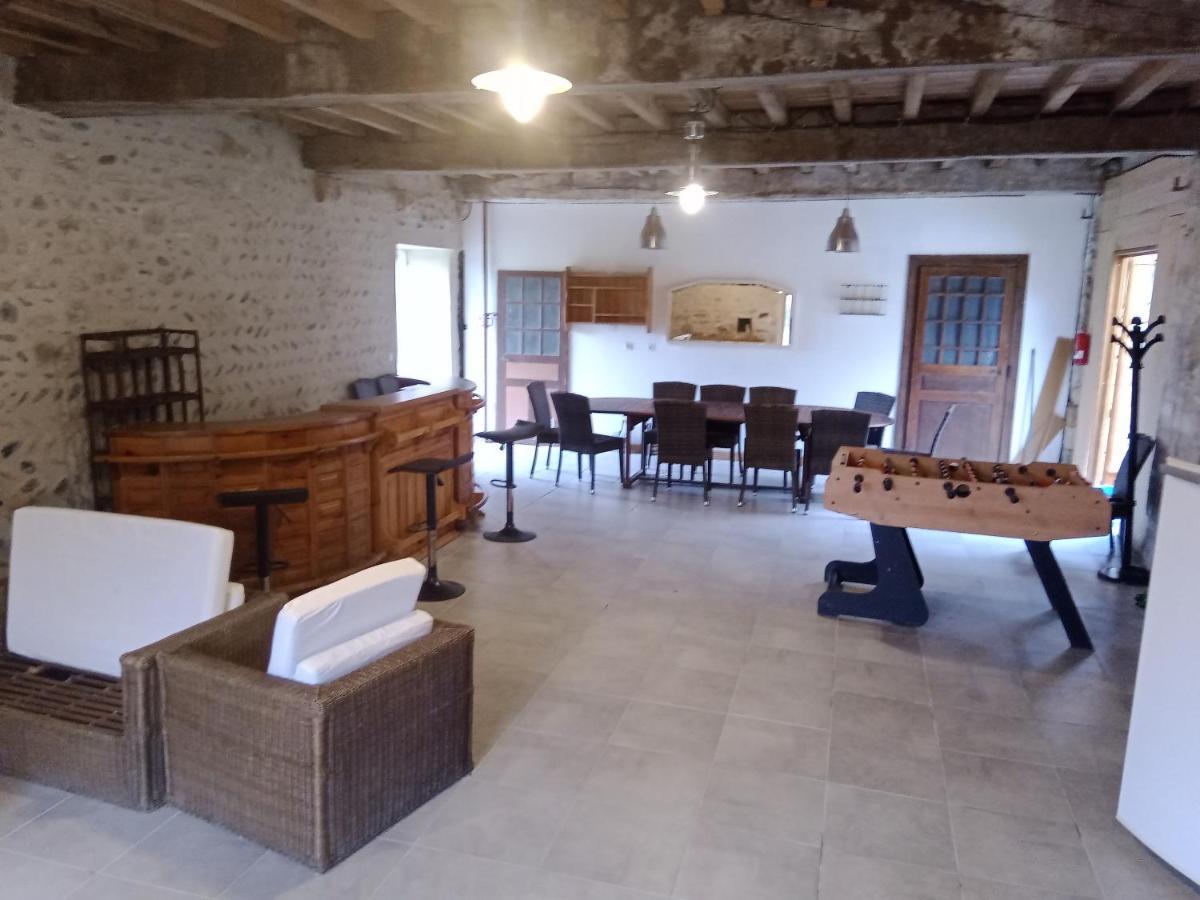 Gite De 6 A 14 Pers Avec Piscine-Jacuzzi- Salle Des Fetes Bastanes Exterior photo